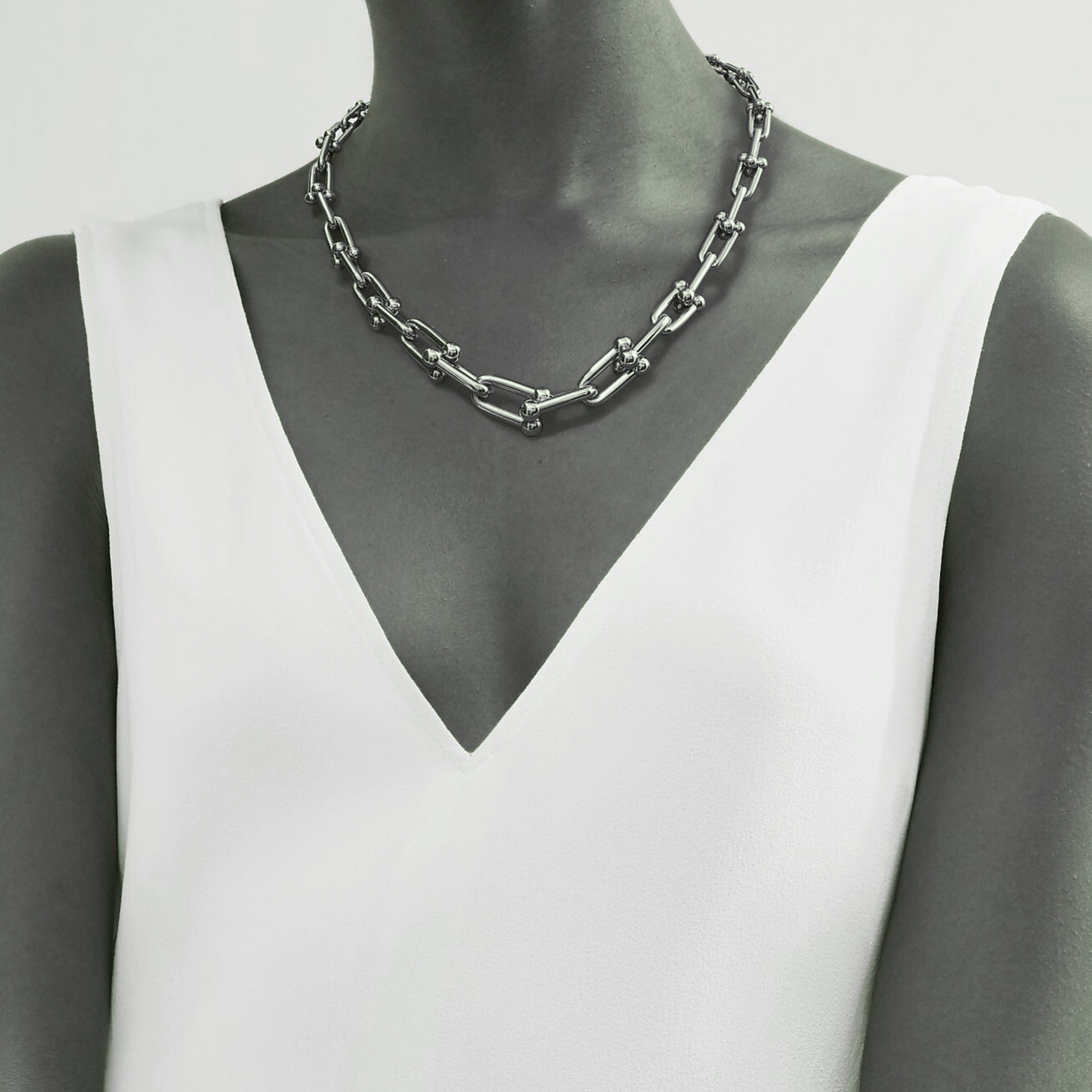 COLLIER TIFFANY & CO GRADUATED LINK NECKLACE WHITE GOLD